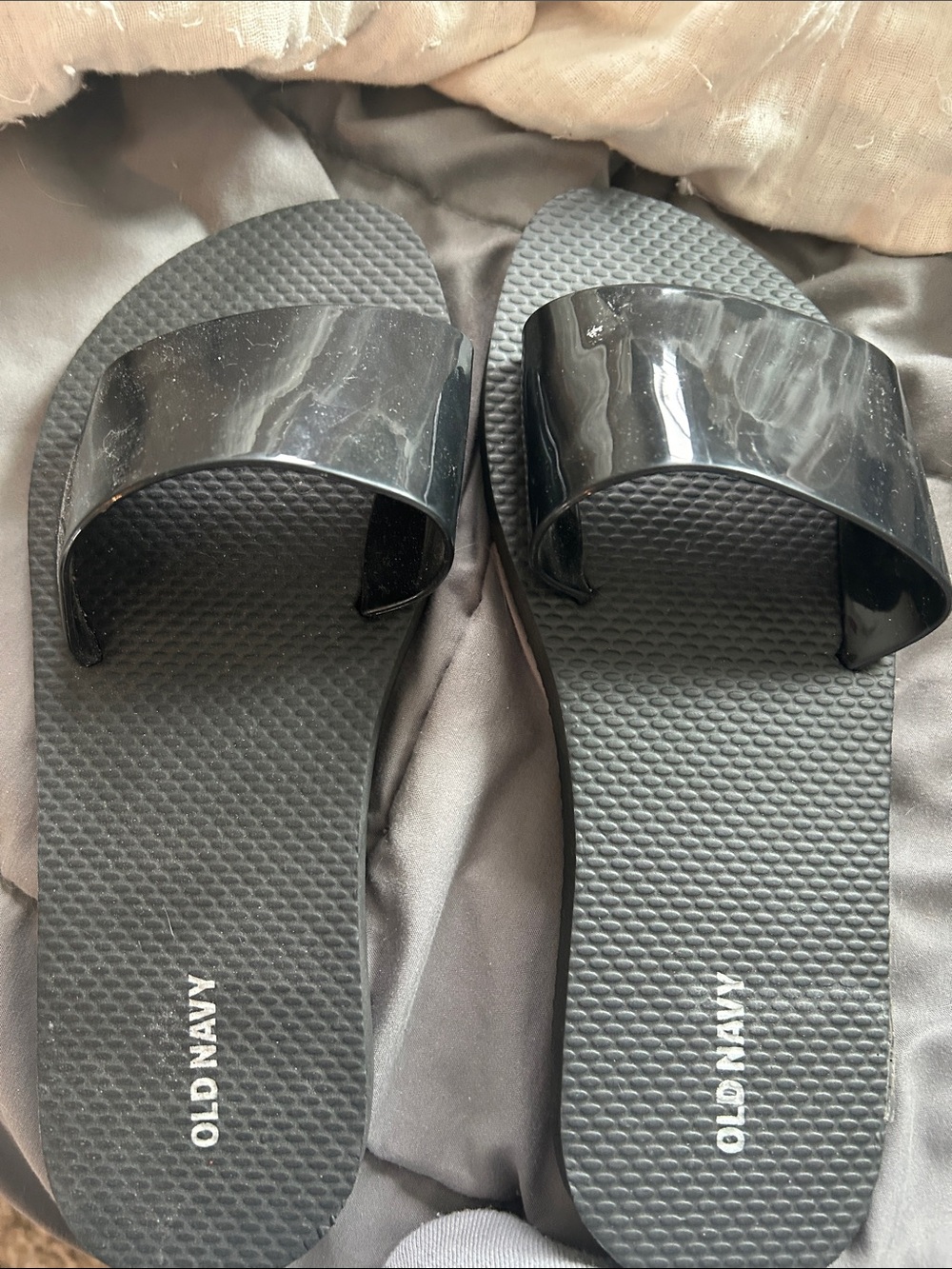 Old Navy Black Glossy Strap Slide Sandals